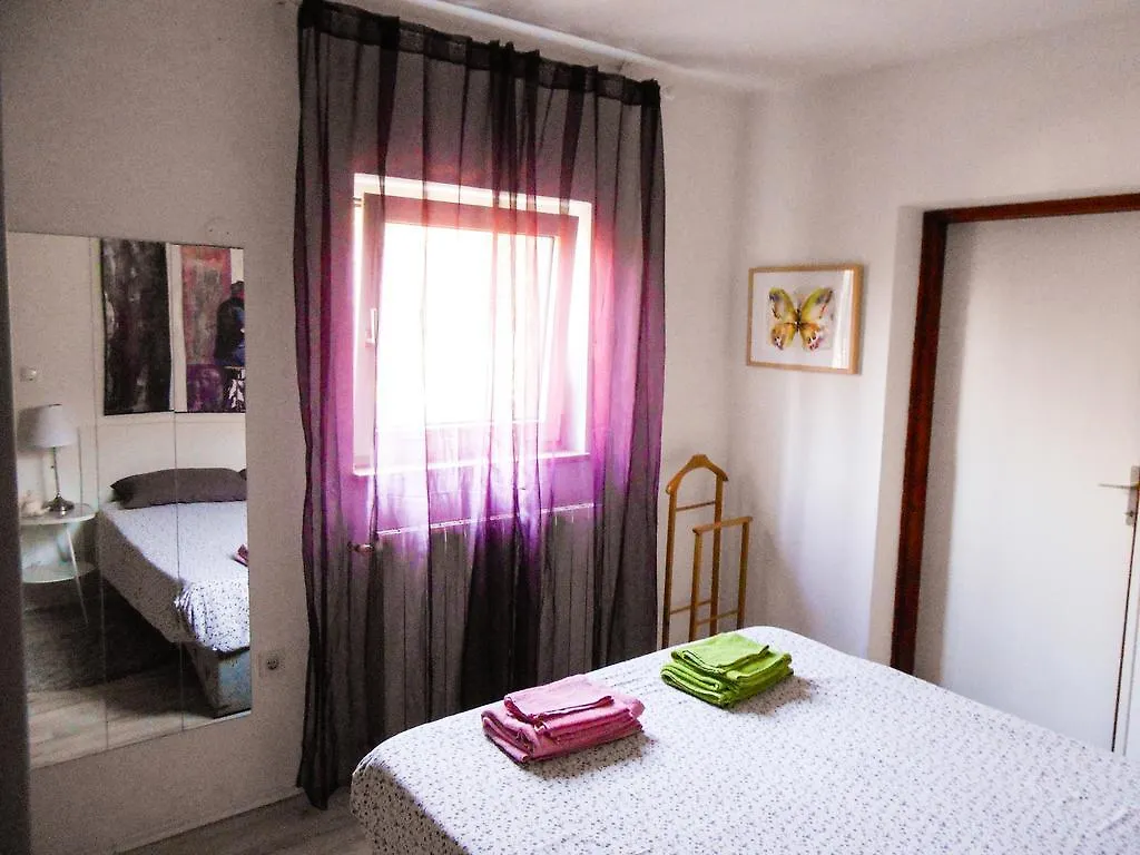Apartment Tina Istra Buje 0*,  Hırvatistan