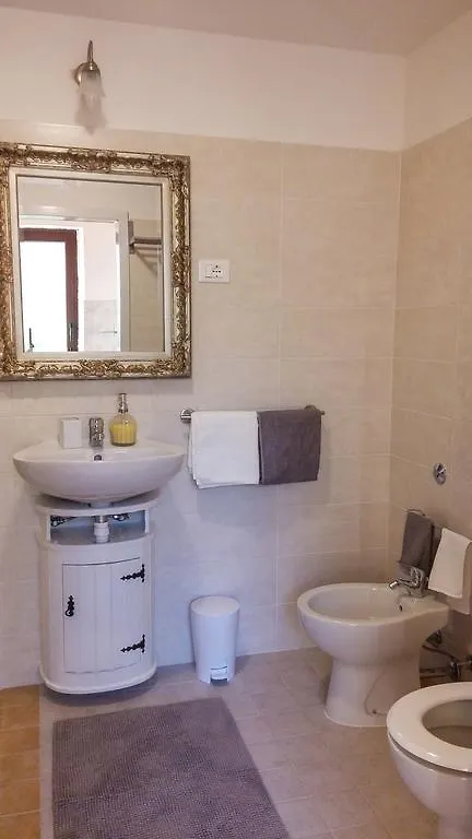 Apartment Tina Istra Buje Hırvatistan